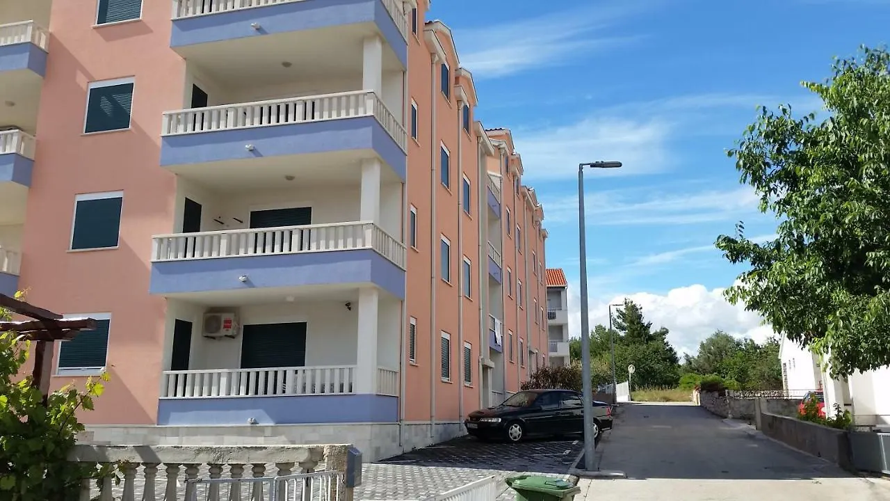 Апартаменты Apartman Mediterraneo Трогир